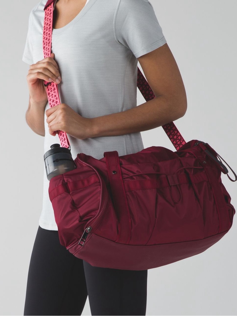 lululemon athletica Run Ways duffle bag